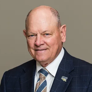 Portrait of Mike Carter, a member of the 2026 Ronald McDonald House Tulsa Board of Directors.